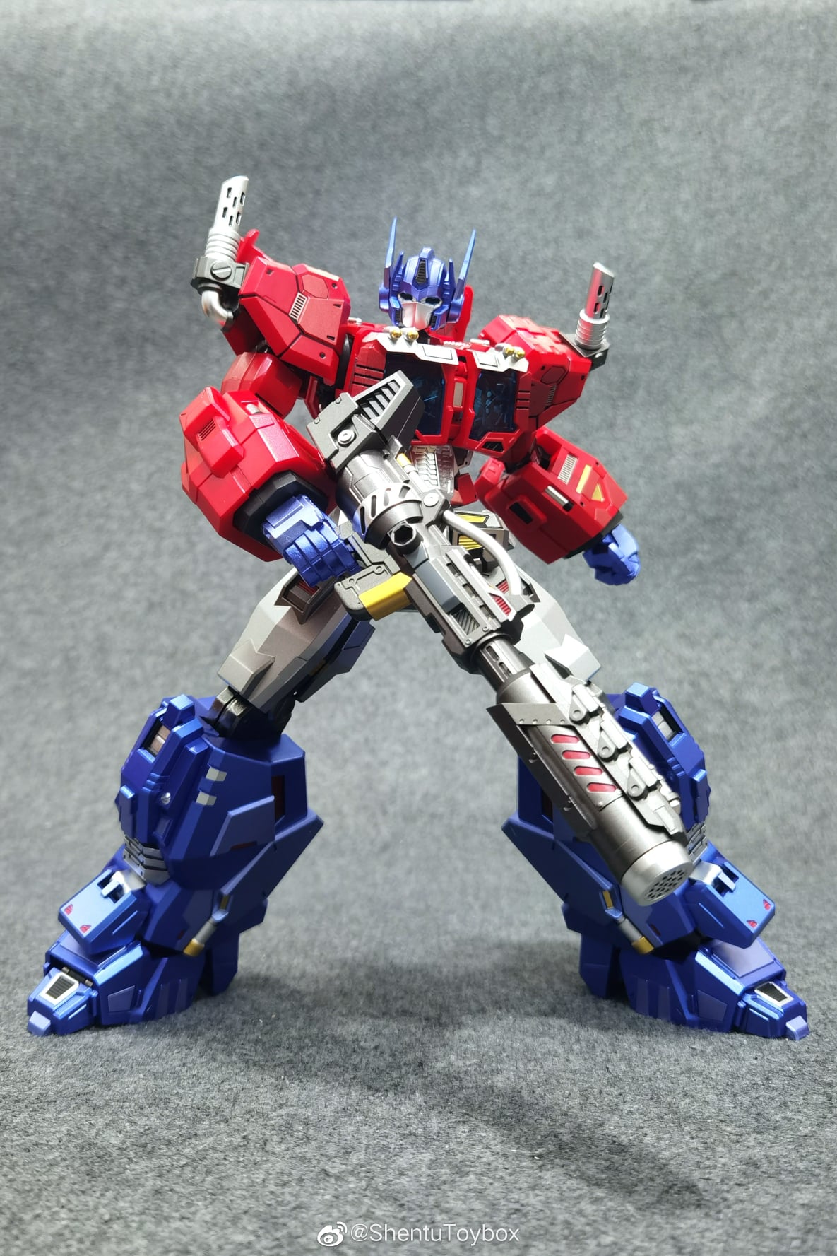 Banana Force LTD MPL-04 Orion Predator In-Hand Images Unboxed